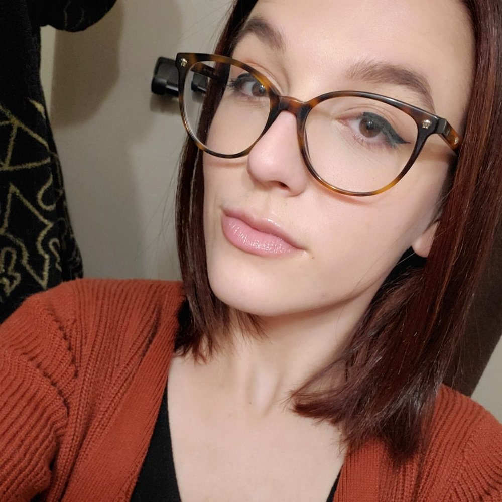 Meet your Posher, Rebecca